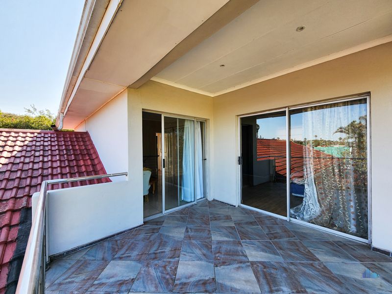 5 Bedroom Property for Sale in Gonubie Eastern Cape